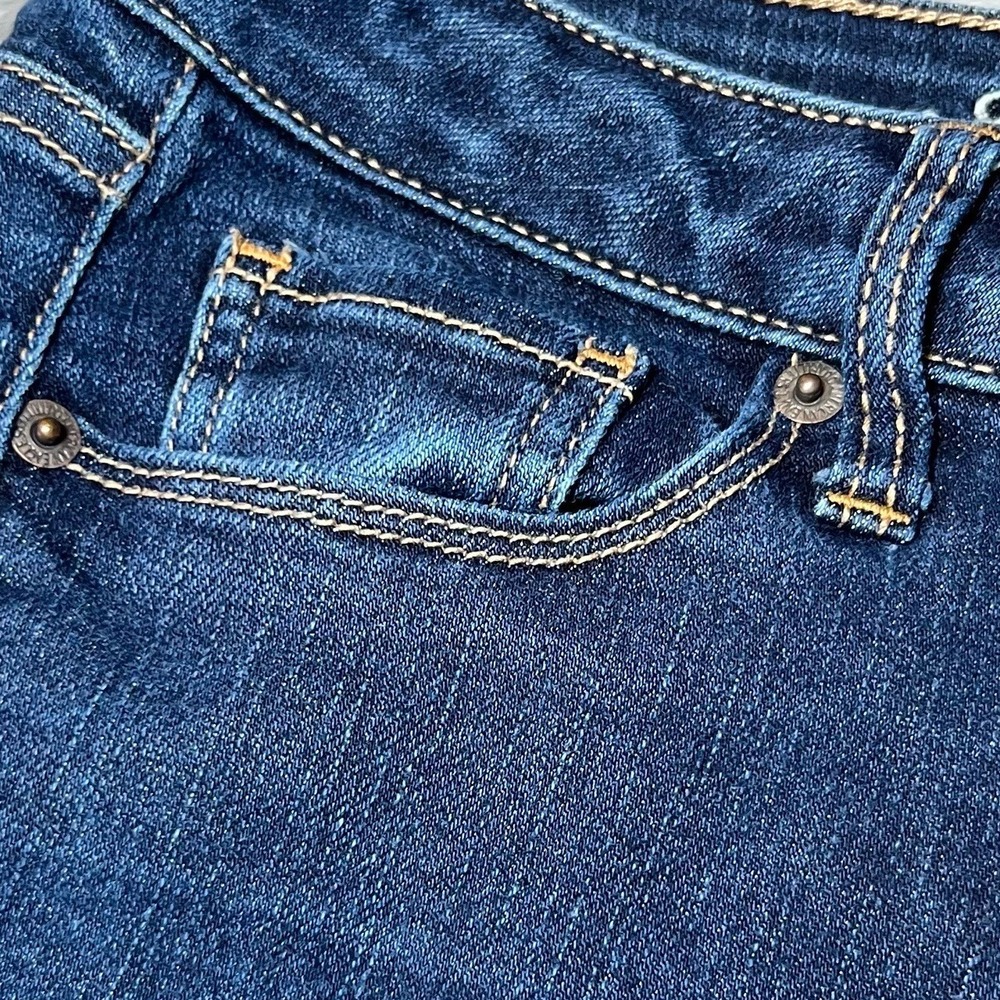 American Eagle Womens Size 2 Short Jeans Blue Dark Wash Skinny Fit Casual Denim - Picture 13 of 16